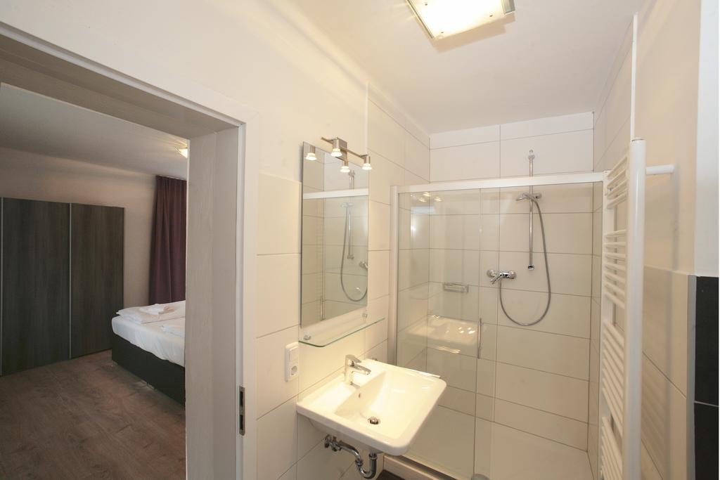 Lake And Cityhotel Edelweiss - Self Check In Zell am See Bilik gambar